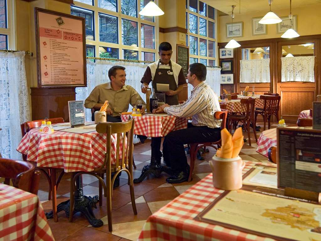 B&B Hotel Lille Roubaix Centre Grand-Place Restaurant foto